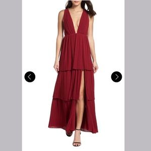 Fame & Partners Callie Plunging-Neck Tiered Gown